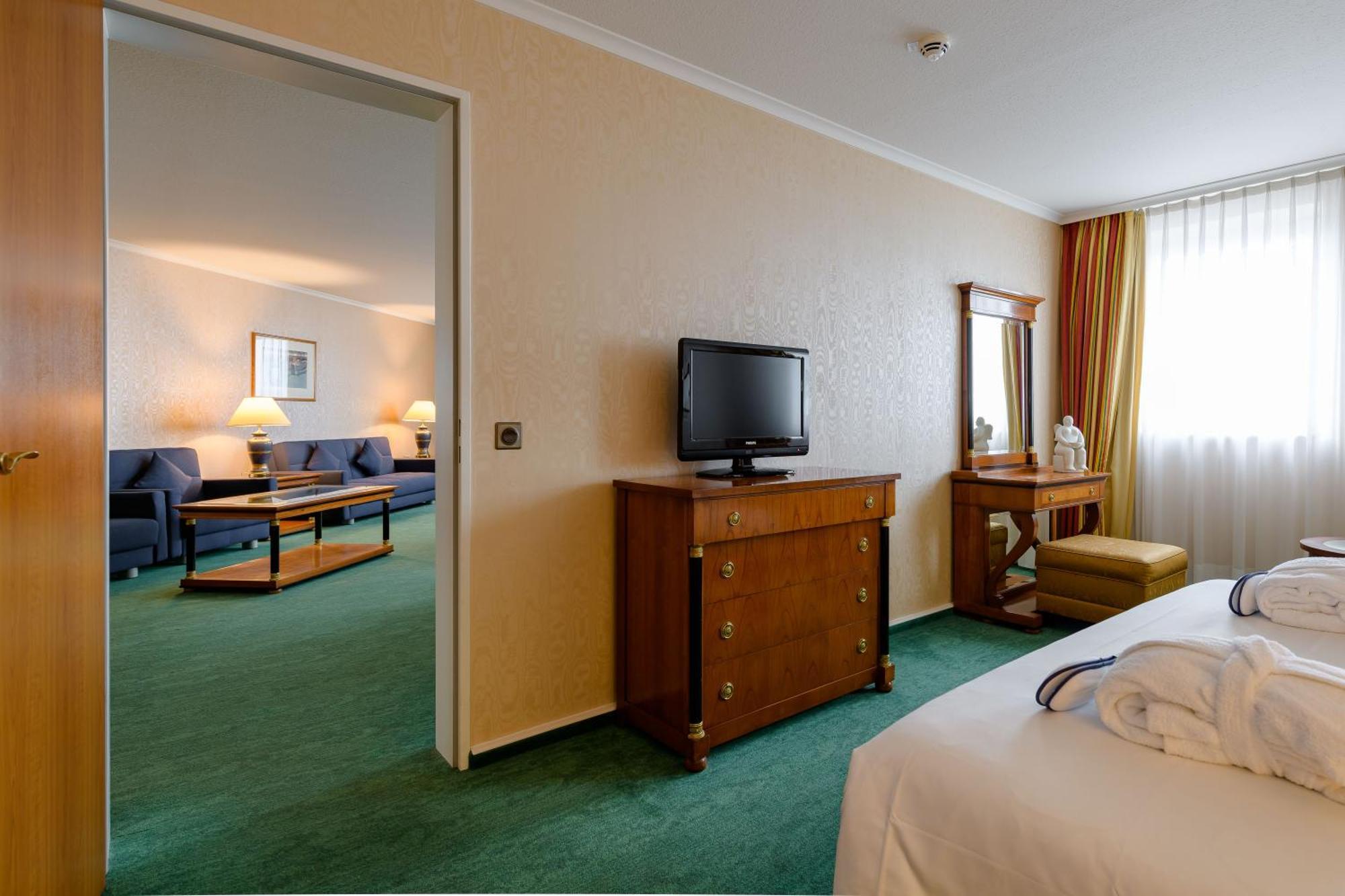 Novotel Freiburg Am Konzerthaus Esterno foto