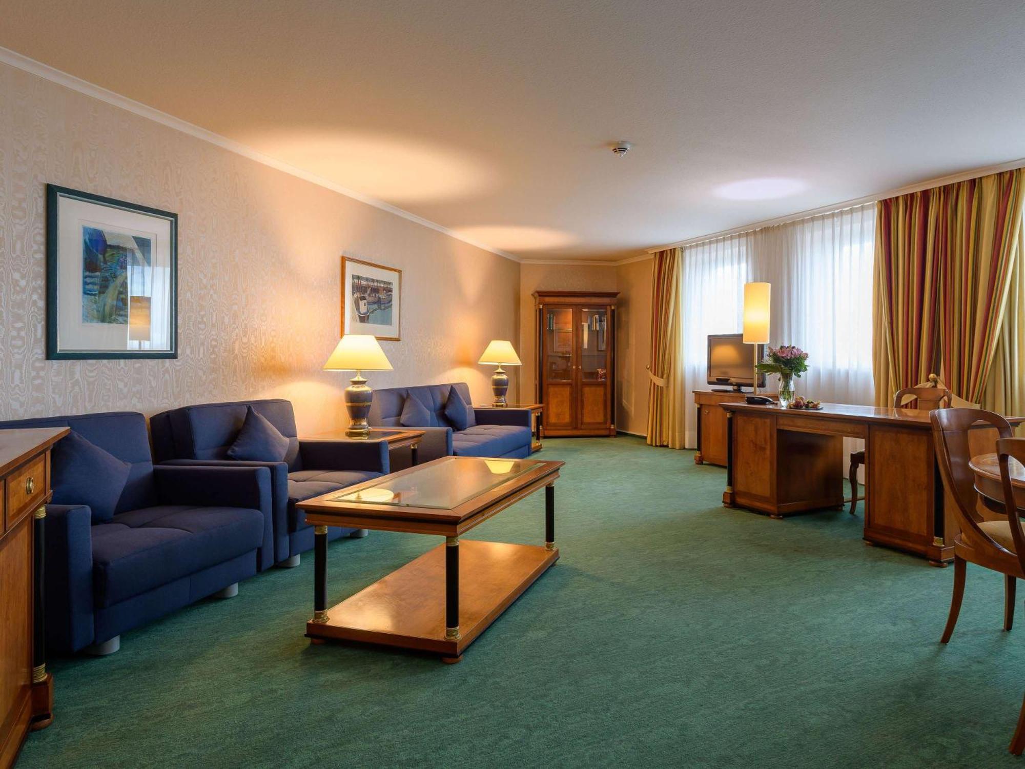 Novotel Freiburg Am Konzerthaus Esterno foto