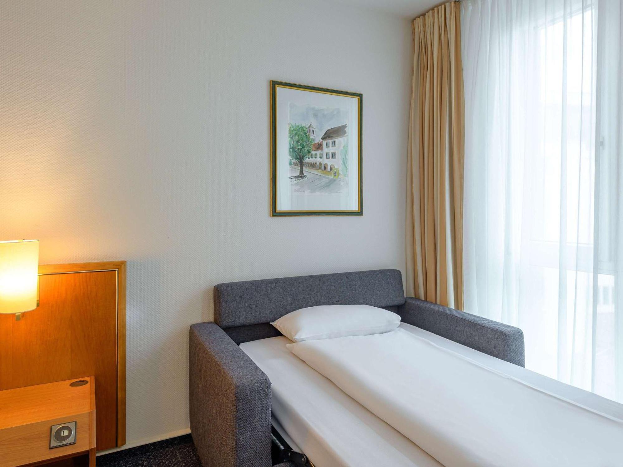 Novotel Freiburg Am Konzerthaus Esterno foto