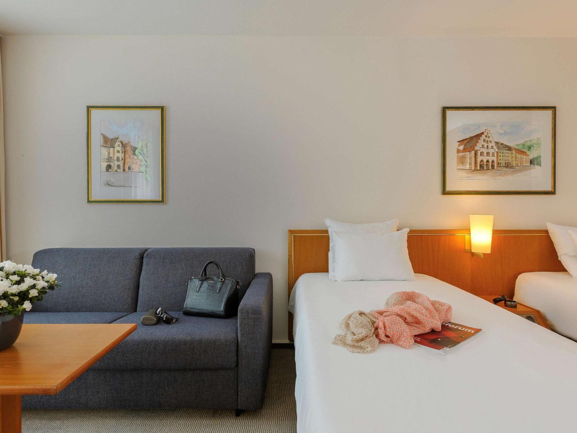 Novotel Freiburg Am Konzerthaus Esterno foto