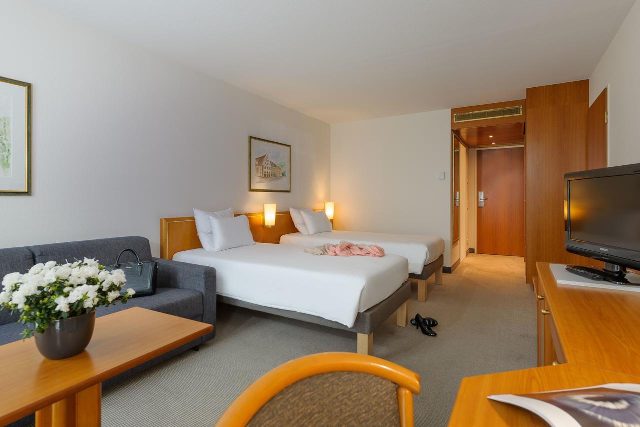 Novotel Freiburg Am Konzerthaus Esterno foto