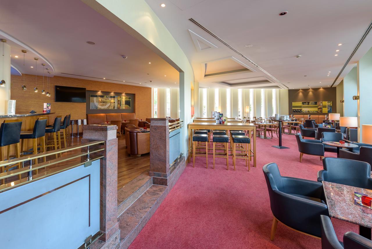 Novotel Freiburg Am Konzerthaus Esterno foto